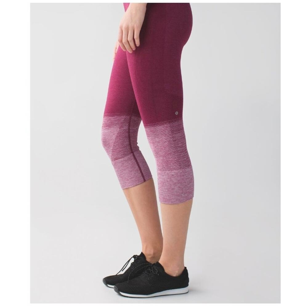 Lululemon Seamlessly Street Crop